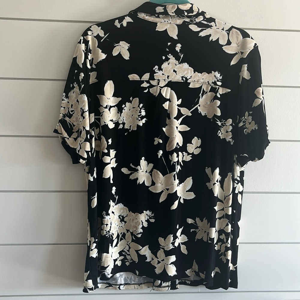 Isaac Mizrahi Black and Cream Floral Button Down Shirt - Picture 3 of 4